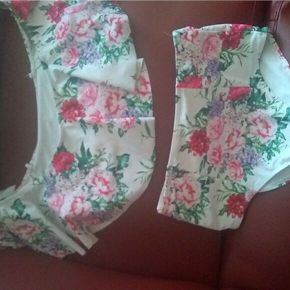 River island off the shoulder two piece bathing suit woman size medium - Picture 3 of 6